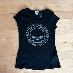 Women’s medium Harley Davidson t-shirt